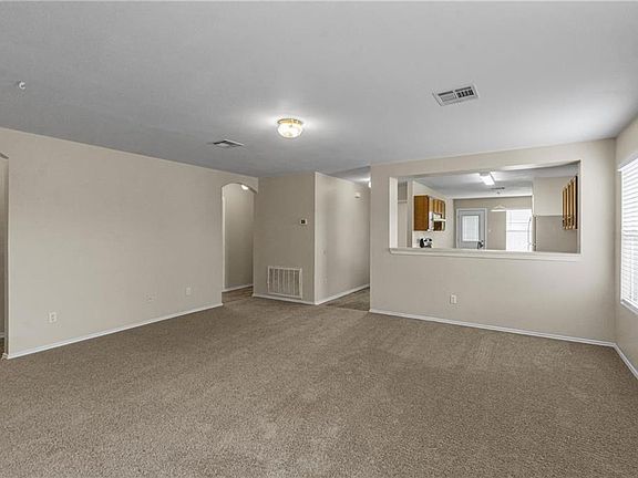 3rd image of 200 Madison Ln