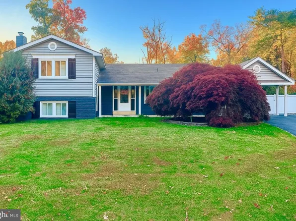 4816 Dodson Dr, Annandale, VA 22003