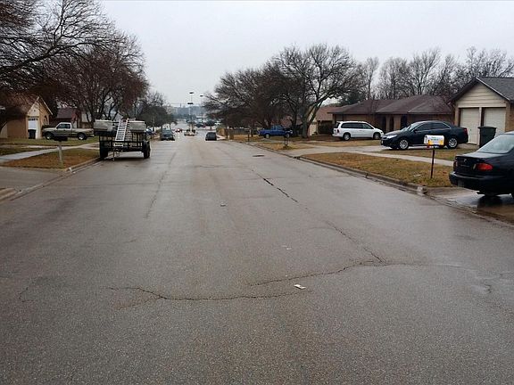 5th image of 1609 Becker Dr