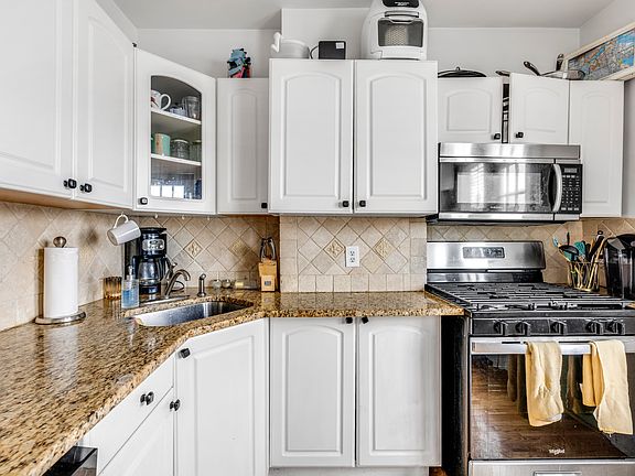 2nd image of 265 Silver St #3