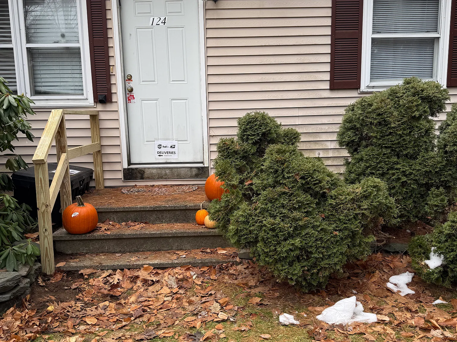2 bed, 1100 sqft, $2,400 — Photo 2