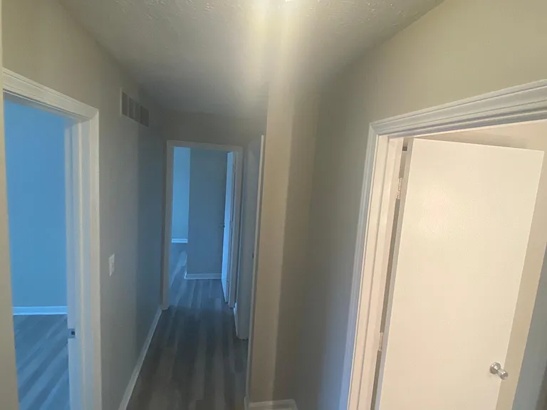 8417 Damascus Rd — Photo 12