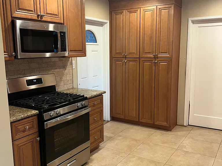 3 W Mariposa Ave — Photo 4