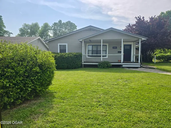 943 S Landrum St, Mount Vernon, MO 65712