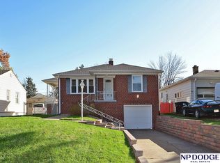3213 S 43rd St, Omaha, NE 68105