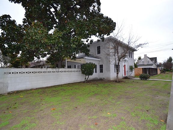 2nd image of 2307 N Maroa Ave