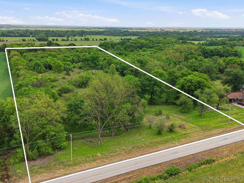 1st image of 220 South Rd