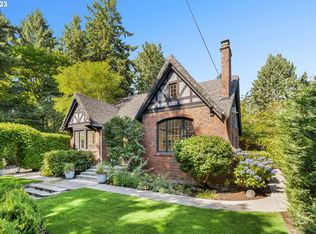 8471 SW 37th Ave, Portland, OR 97219