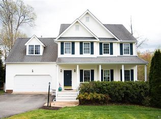 1231 Hawkins Wood Cir, Midlothian, VA 23114