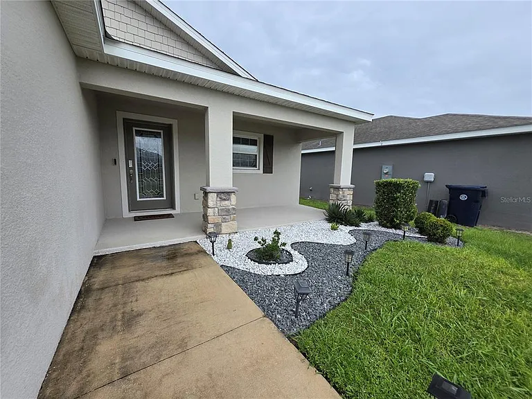 424 Capri Way — Photo 3