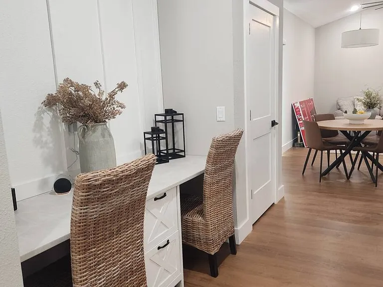 6384 W Flanders Ln — Photo 8
