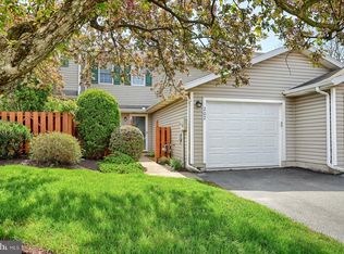 202 Bentwood Ln #18, York, PA 17408