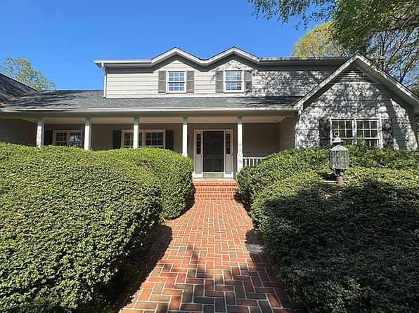 130 Pine Knoll Dr