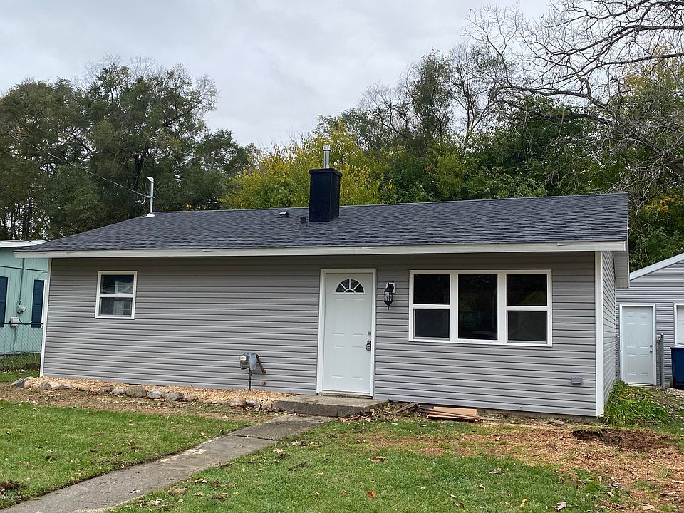 1st image of 2411 Shasta Dr
