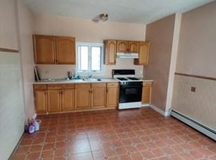 11 Hathorn St #2, Somerville, MA 02145
