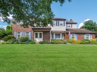 919 Hamilton Dr, Yardley, PA 19067