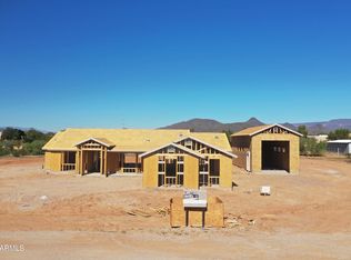 1686 E Creek Canyon Rd, Phoenix, AZ 85086