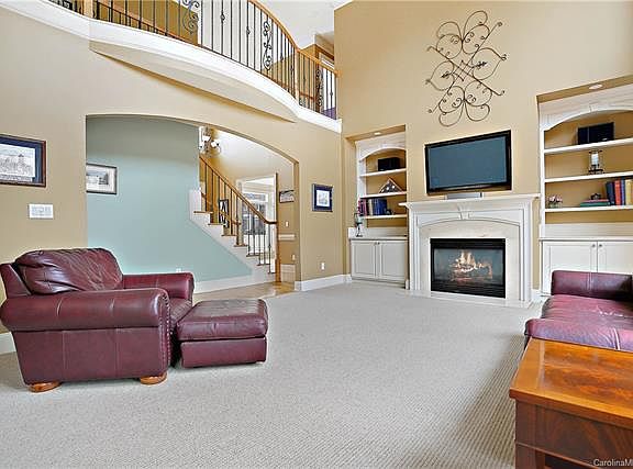3rd image of 12019 Olden Ct
