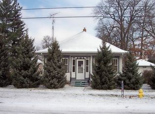 801 E Lake St, Knox, IN 46534
