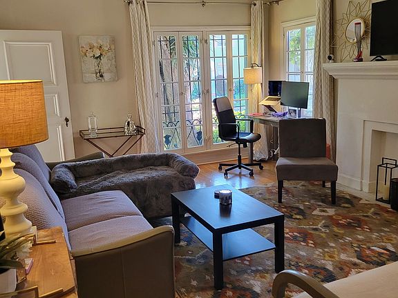 4th image of 432 S Cochran Ave APT 2