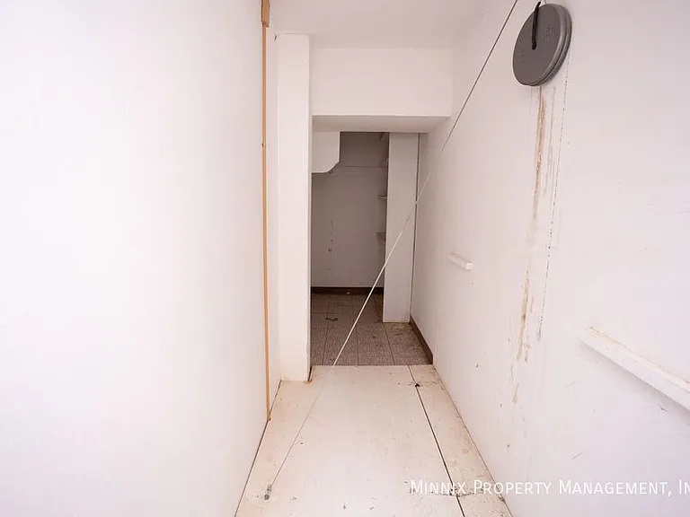 502 2nd Pl — Photo 7