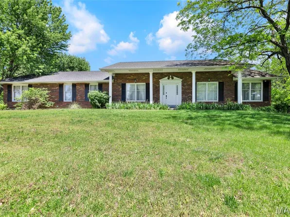 213 Dardenne Farms Dr, Saint Charles, MO 63304