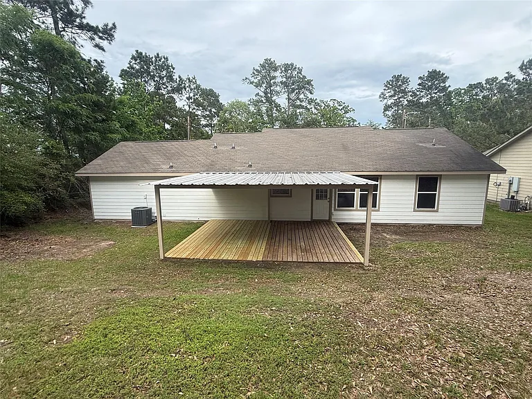 174 E Sunset Dr — Photo 3