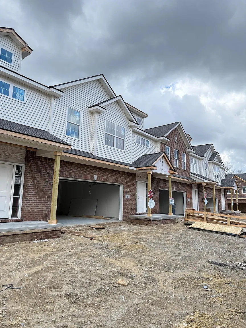 5 Grandview Cir #70 photo 1