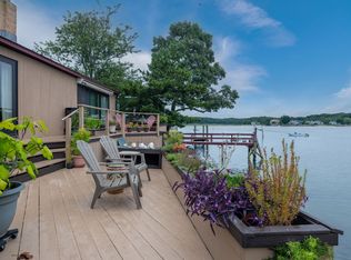 97 Great Harbor Rd, Guilford, CT 06437