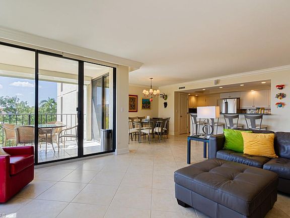 3rd image of 3115 Gulf Shore Blvd N #301