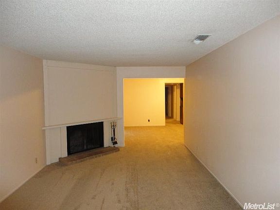 5th image of 5944 Bourbon Dr
