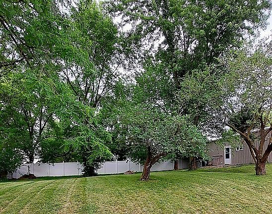 3rd image of 111 State Road Ave