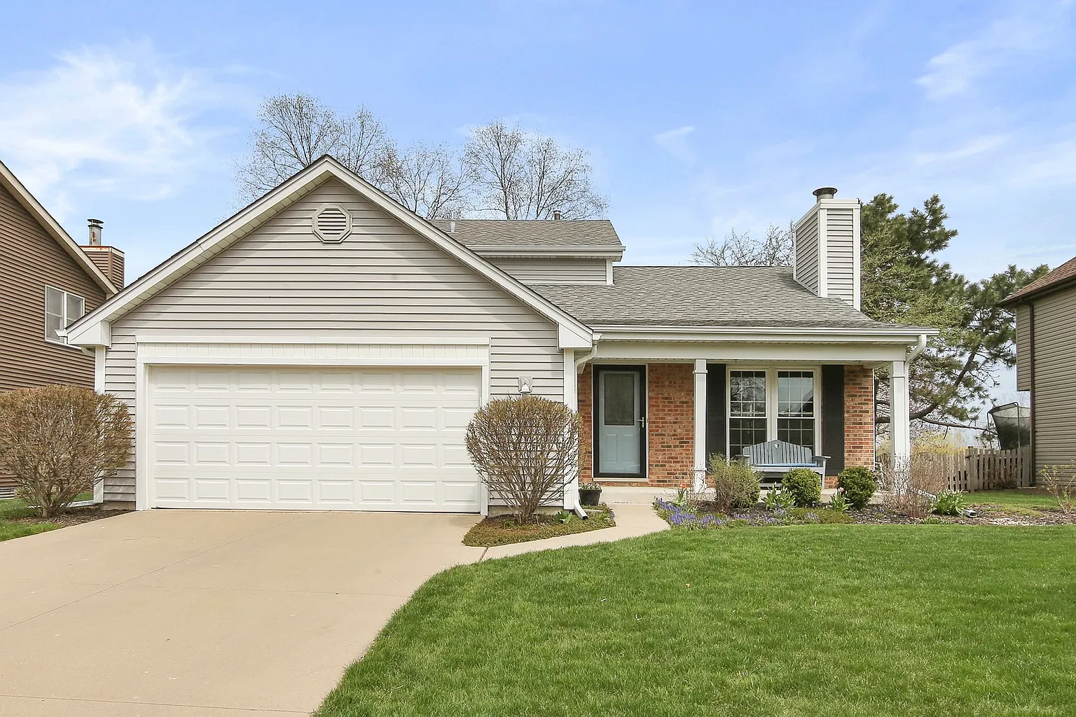 1316 Hampton Ln photo 1