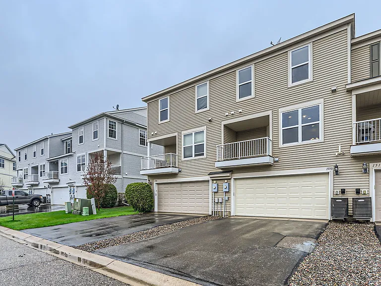 15150 Fanning Dr N — Photo 27