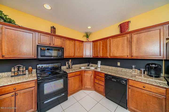 133 S 3rd St #303 — Photo 8