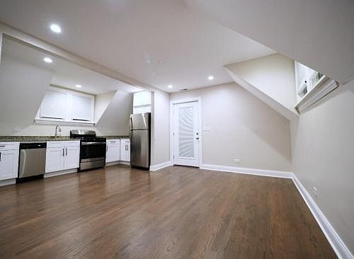 3rd image of 4344 N Western Ave #3