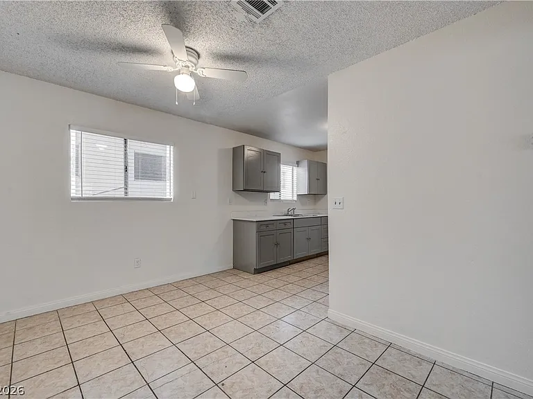 1832 Goldfield St #1 — Photo 4