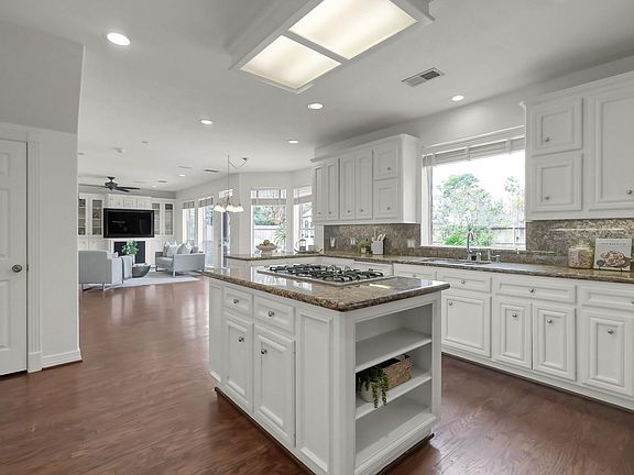 3rd image of 16403 Agusta Ct