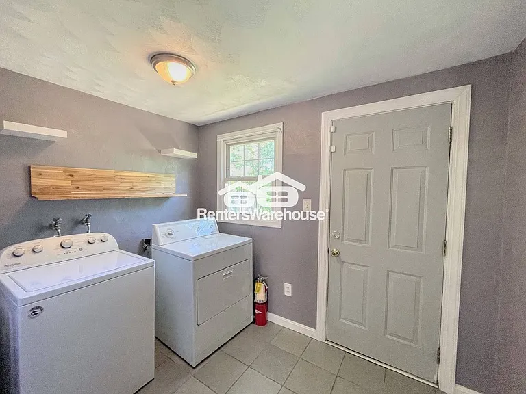 3920 Davis St — Photo 10