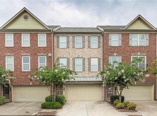 3241 Greenwood Oak Dr, Norcross, GA 30092