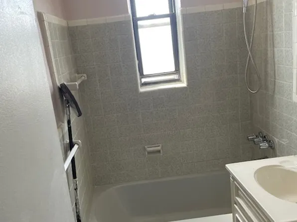 140-10 84th Drive image 4 of 4