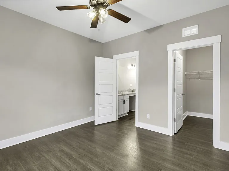 8 Tolar Rd — Photo 12