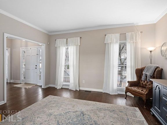 4th image of 5200 Hunters Oaks Dr