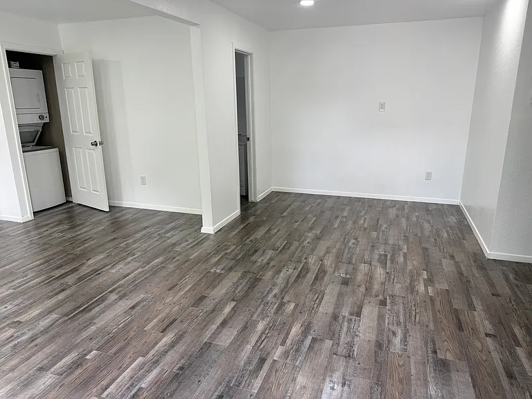 2311 Vagas St #D — Photo 4