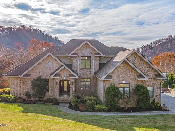 4th image of 203 Bicentennial Dr