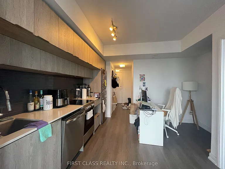 181 Dundas St E #3808 — Photo 4