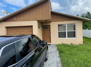 617 NW 7th St, Boynton Beach, FL 33426