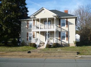 410 Henry St, Gretna, VA