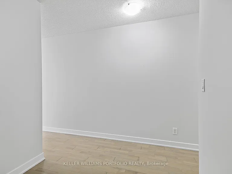 21 Nelson St #605 — Photo 10