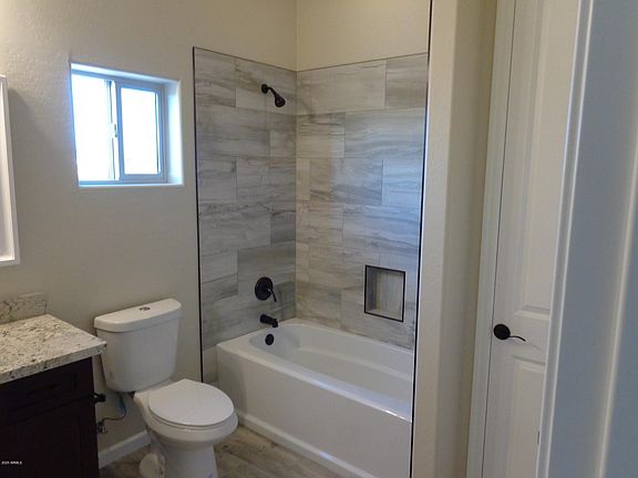 4th image of 23510 W Beacon Ln